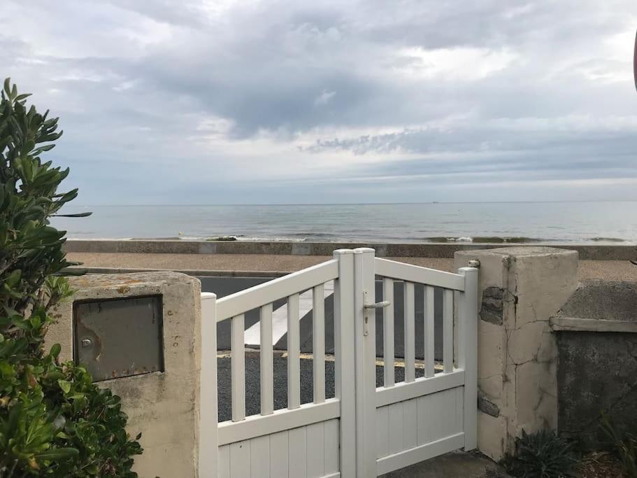 Vue Exceptionnelle En Front De Mer, 8 Personnes Ver-sur-Mer Екстериор снимка